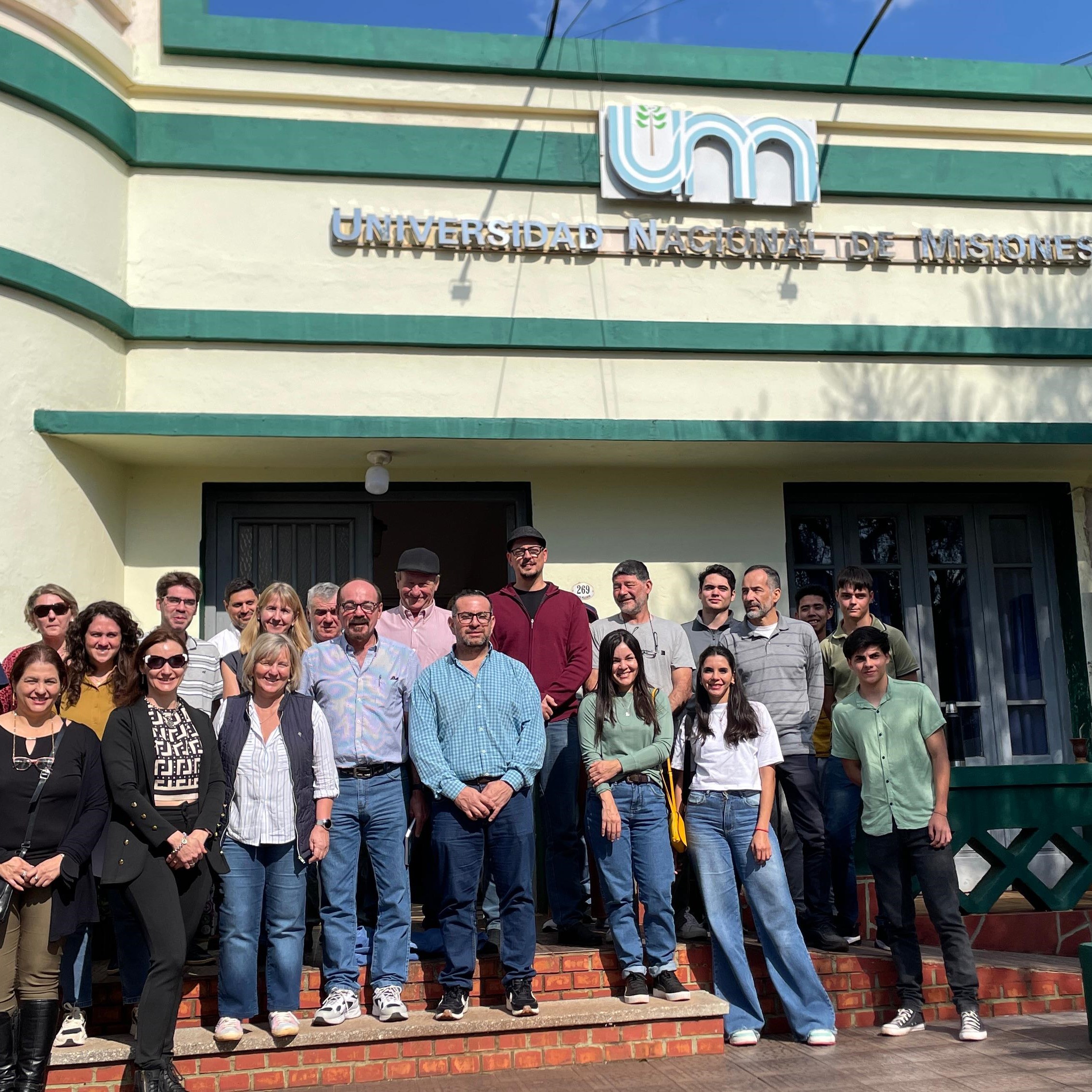 Se realizó en Apóstoles una jornada de trabajo colaborativo para fortalecer el sector piscícola