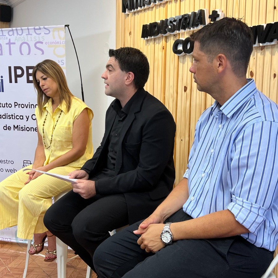  con la entrega de certificados en Estadística, Datos y Geografía Productiva